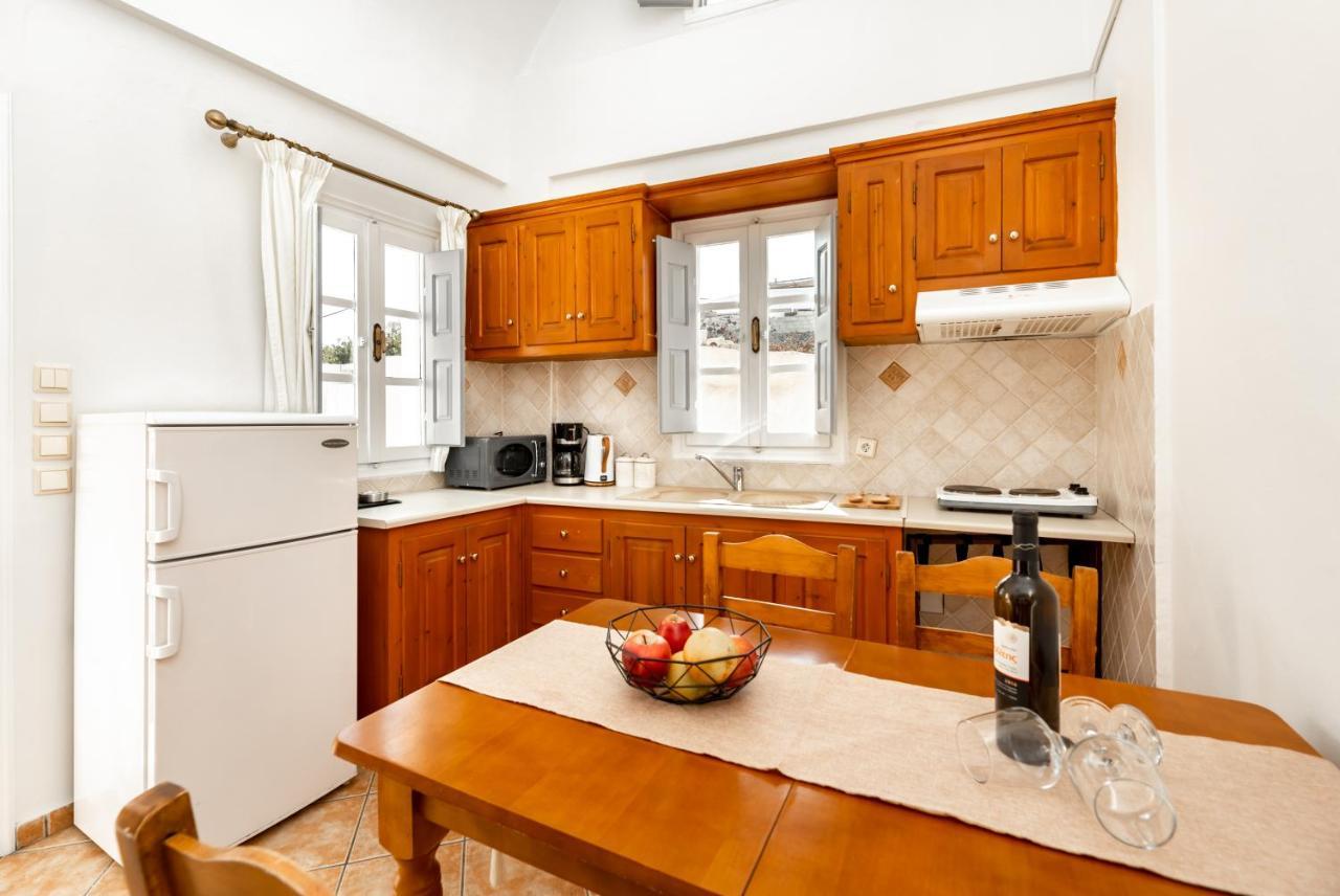 Villa By Hotel Thira Fira  Dış mekan fotoğraf