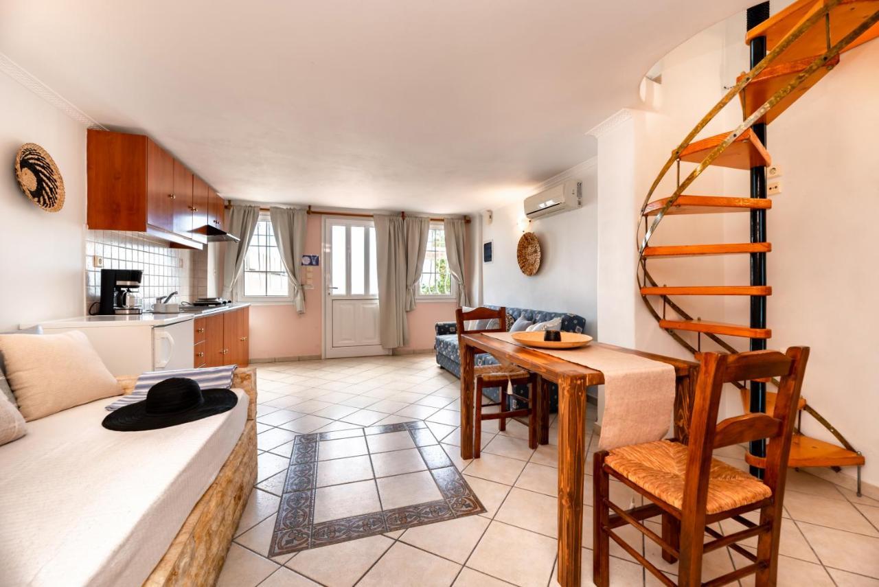 Villa By Hotel Thira Fira  Dış mekan fotoğraf
