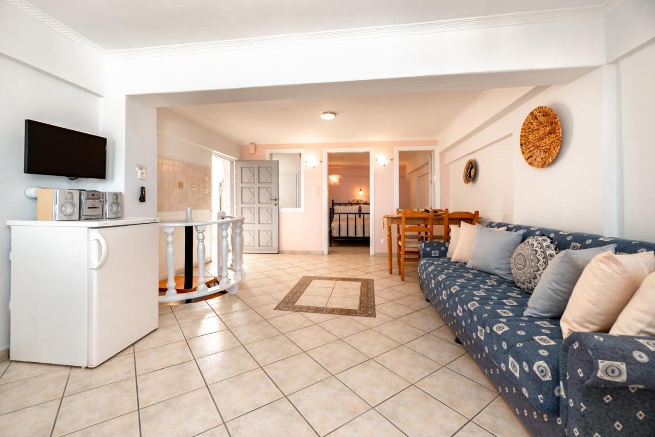 Villa By Hotel Thira Fira  Dış mekan fotoğraf
