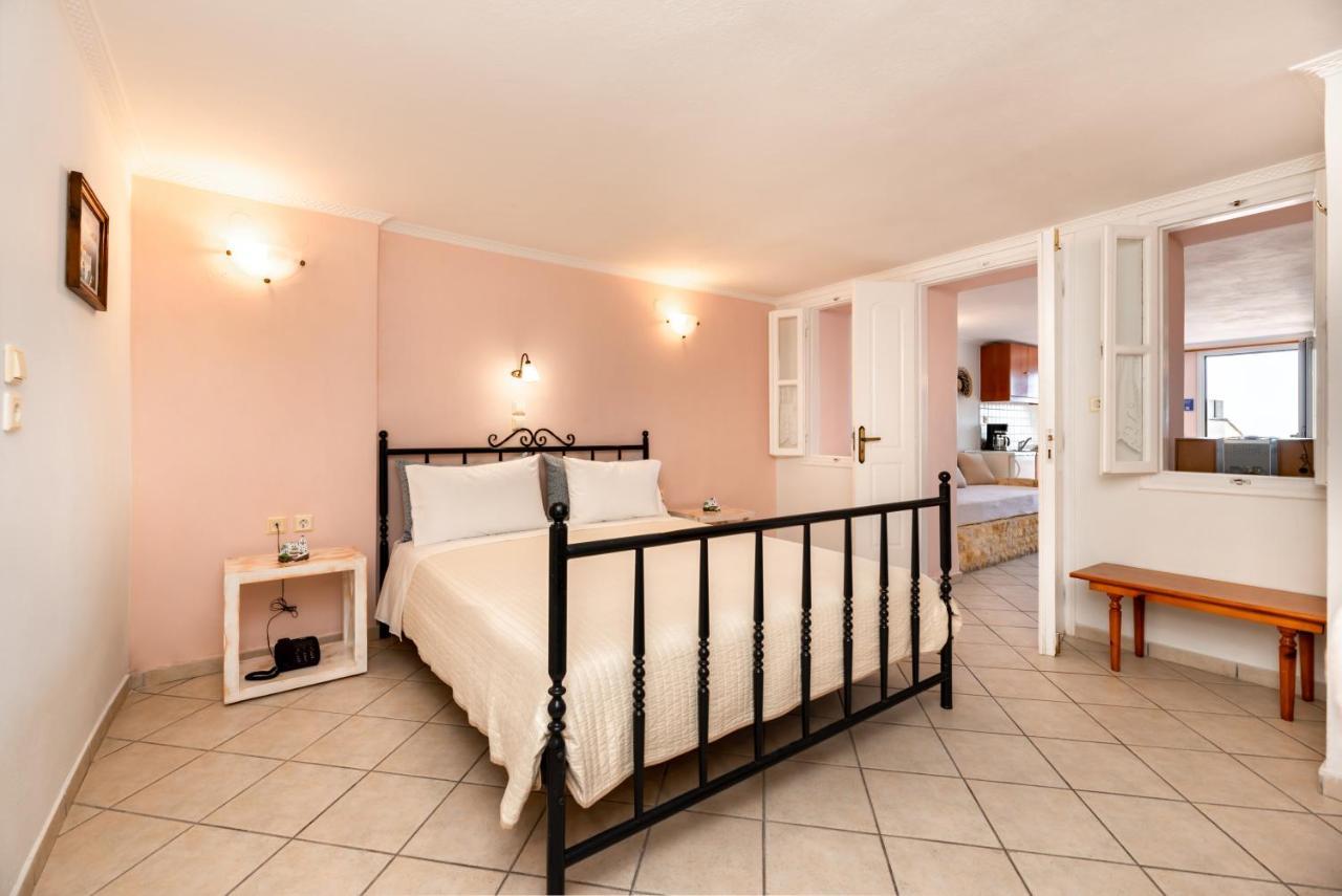 Villa By Hotel Thira Fira  Dış mekan fotoğraf