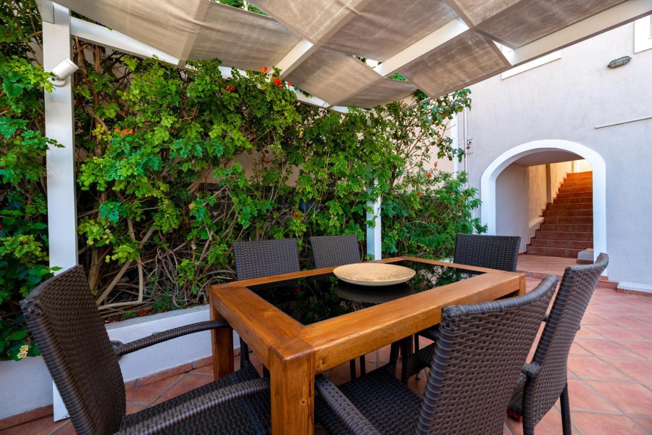 Villa By Hotel Thira Fira  Dış mekan fotoğraf