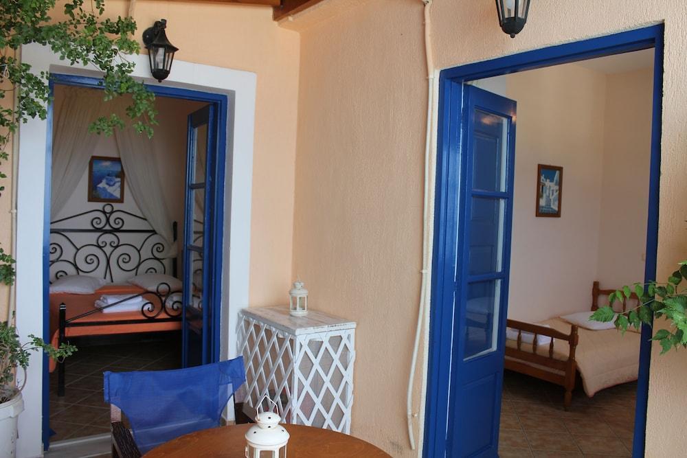 Villa By Hotel Thira Fira  Dış mekan fotoğraf