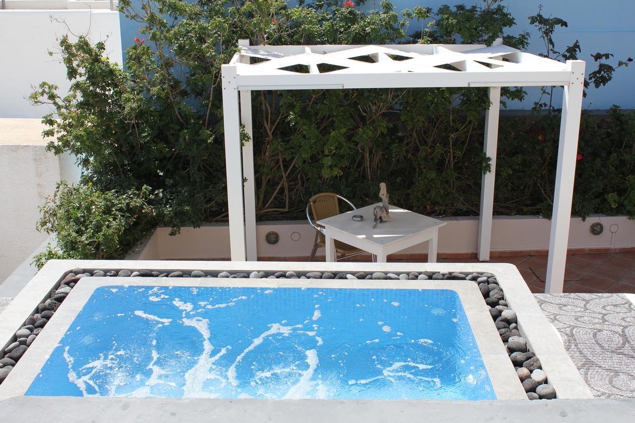 Villa By Hotel Thira Fira  Dış mekan fotoğraf